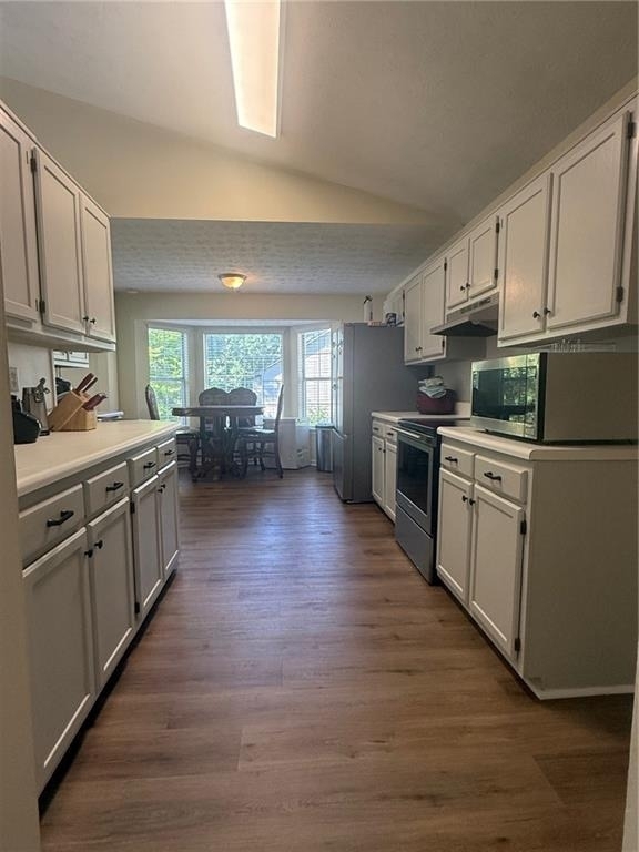 4197 Sterling Pointe Drive - Photo 3