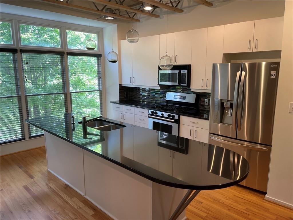 1325 Peachtree View Ne - Photo 2