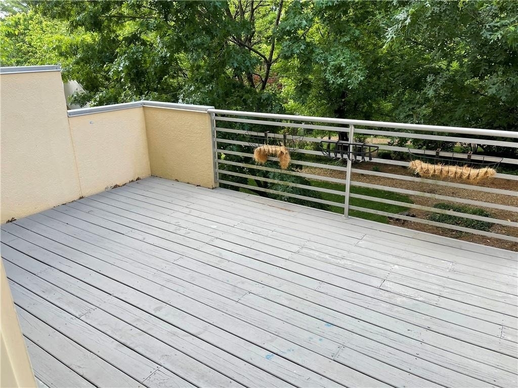 1325 Peachtree View Ne - Photo 6