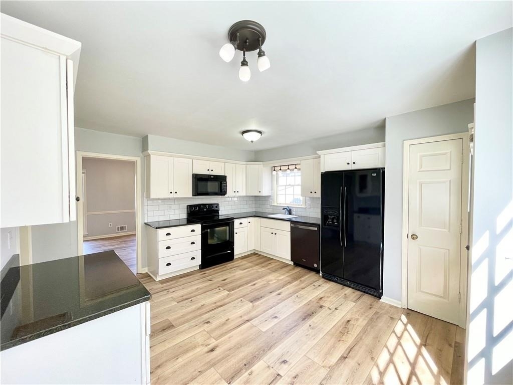 1721 Emerson Court - Photo 12