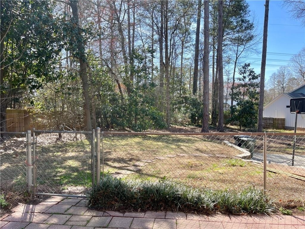 1721 Emerson Court - Photo 32