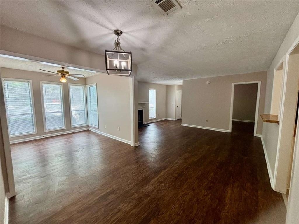 3841 Woodridge Way - Photo 5