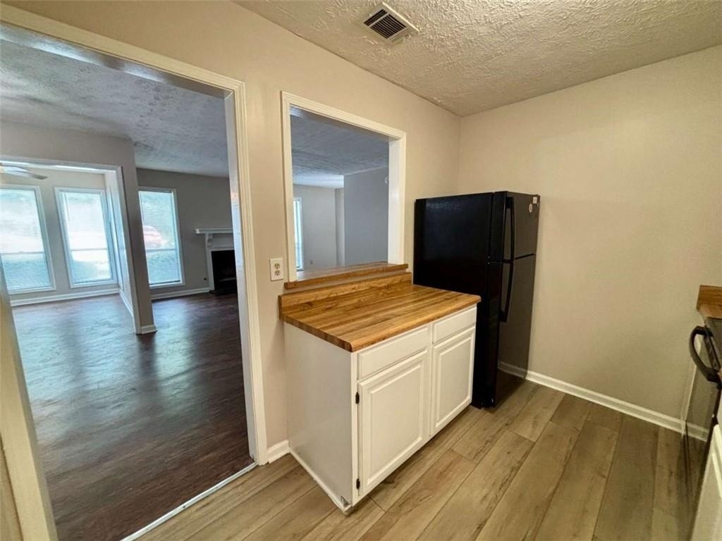 3841 Woodridge Way - Photo 9