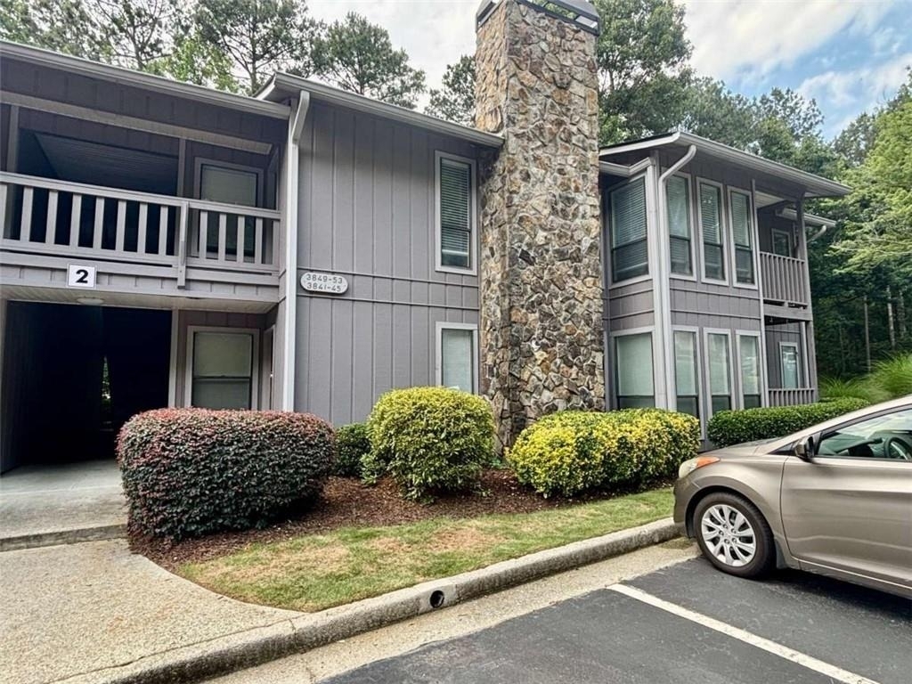 3841 Woodridge Way - Photo 1