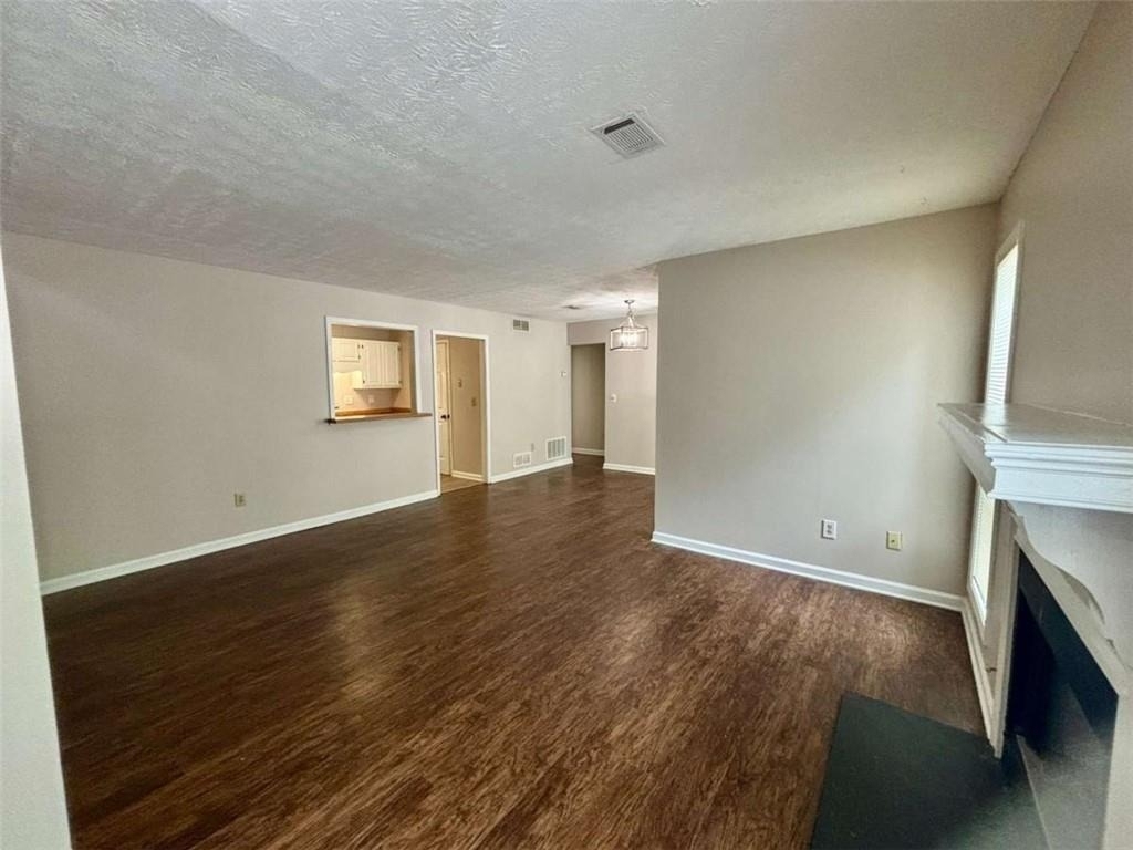 3841 Woodridge Way - Photo 2