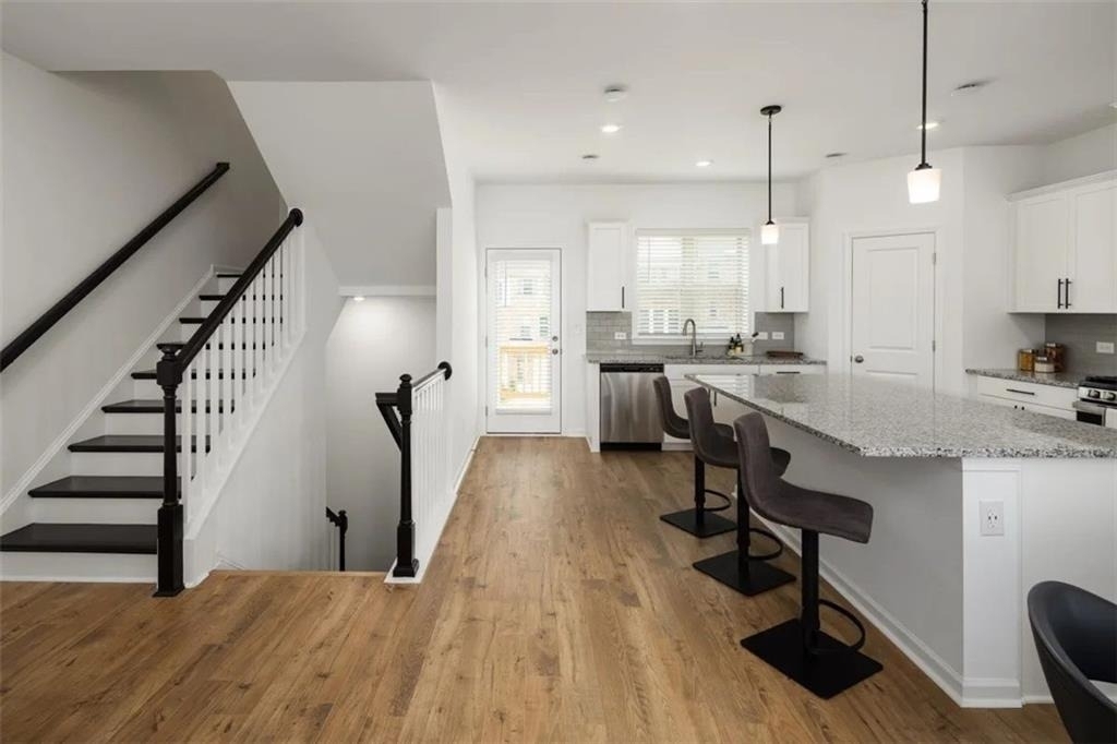 1515 Brantin Drive - Photo 3