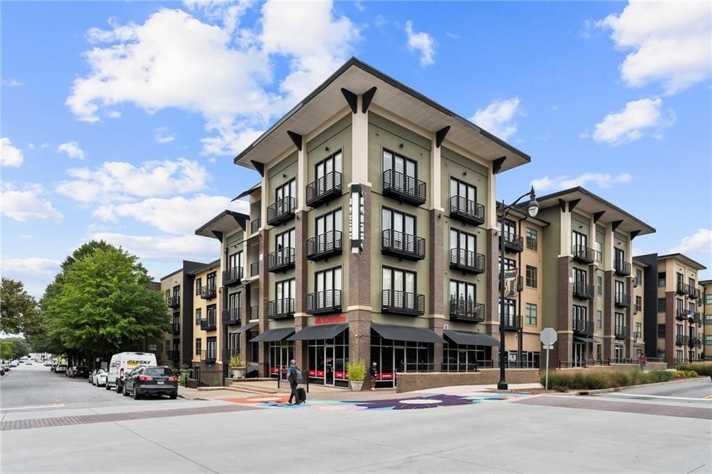 5300 Peachtree Road - Photo 0