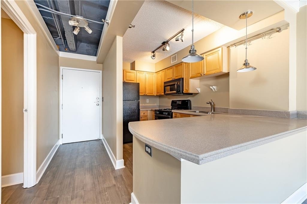 2479 Peachtree Road Ne - Photo 3