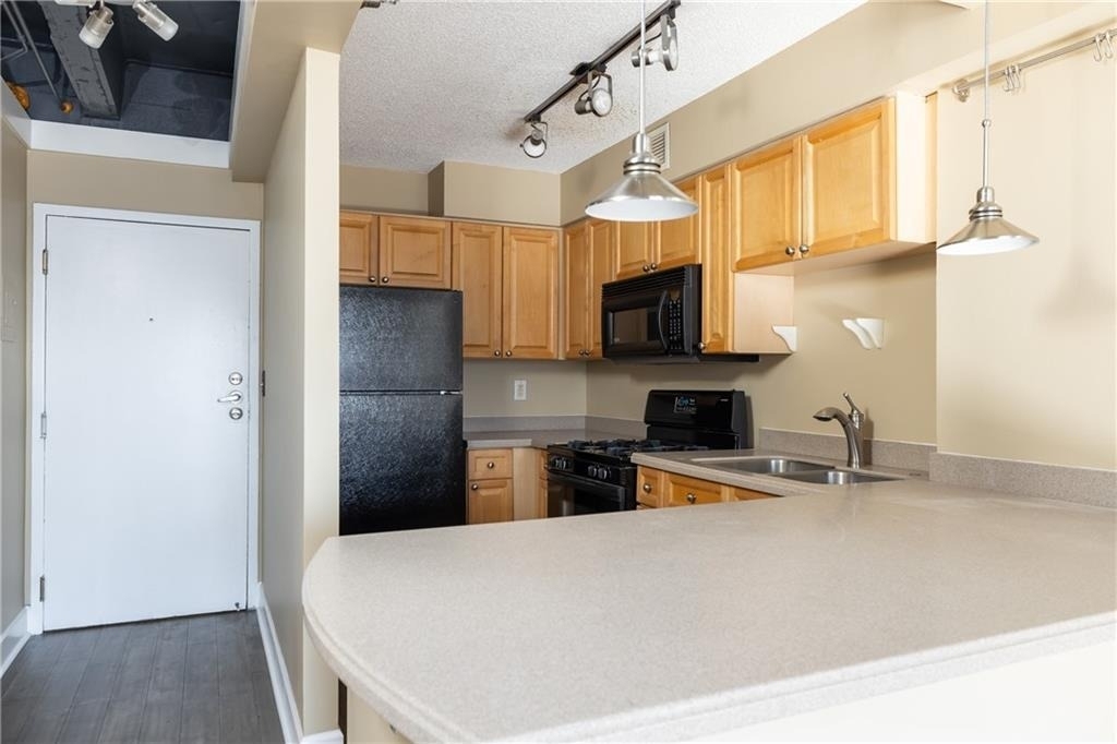 2479 Peachtree Road Ne - Photo 4