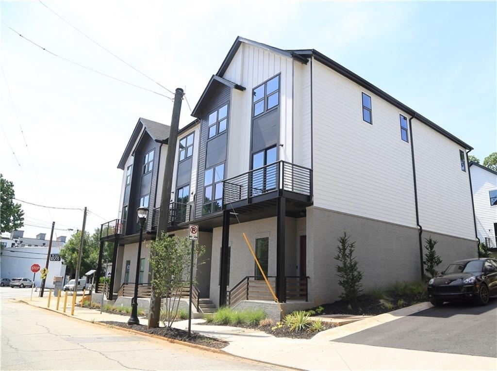1350 May Avenue Se - Photo 1