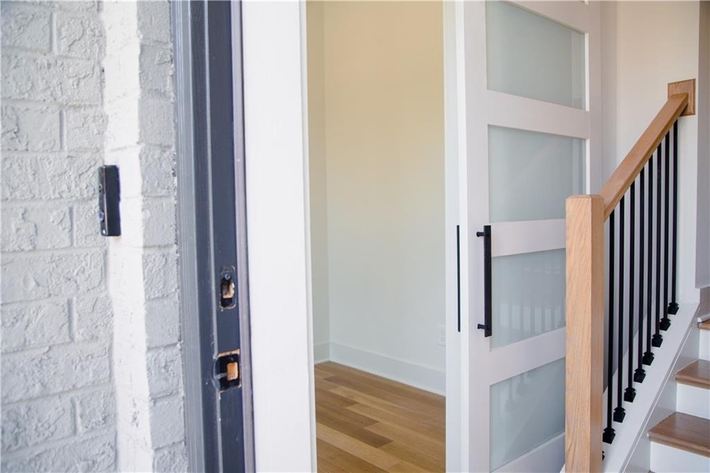 1350 May Avenue Se - Photo 3