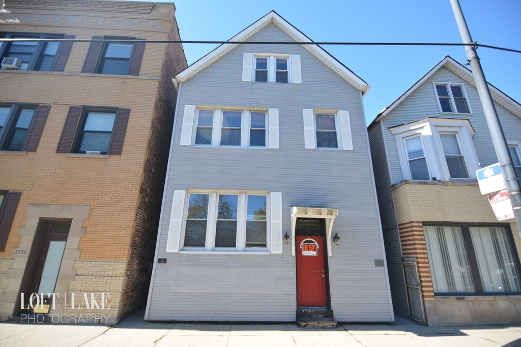 3732 N Ashland Avenue - Photo 0