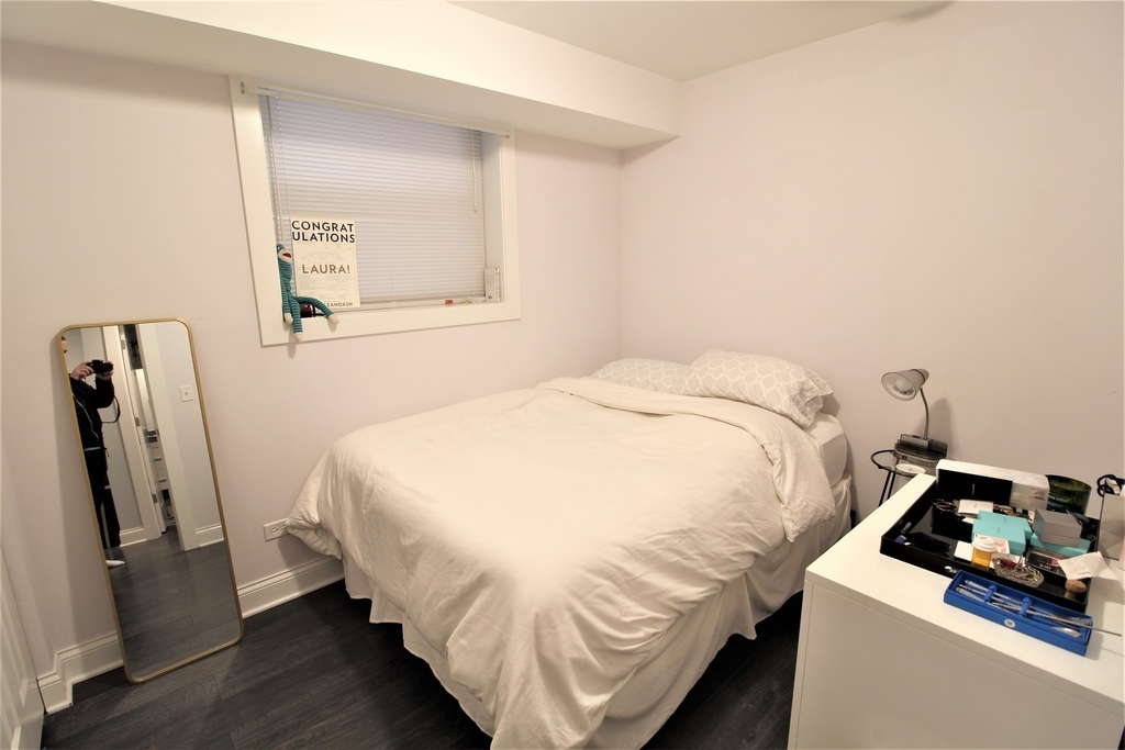 2329 W Barry Avenue - Photo 4