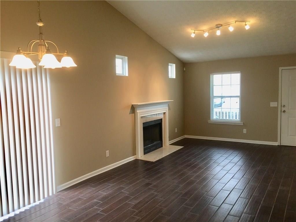 2040 Keenland Court - Photo 4