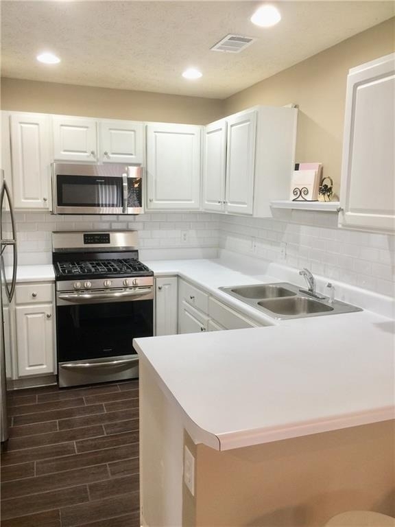 2040 Keenland Court - Photo 2