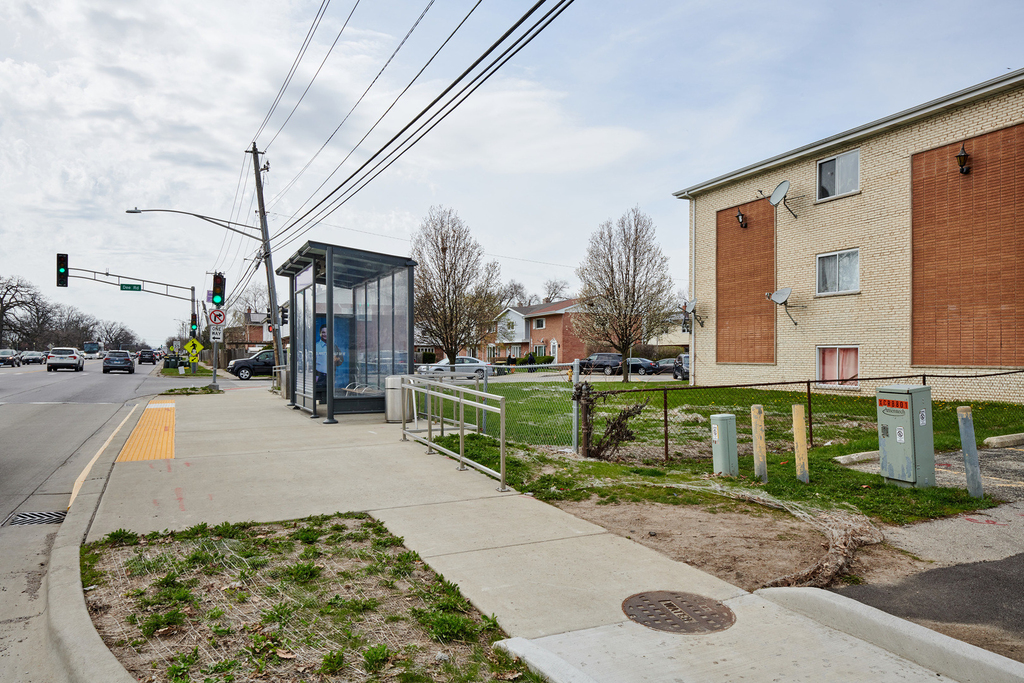 8805 Dee Road - Photo 4