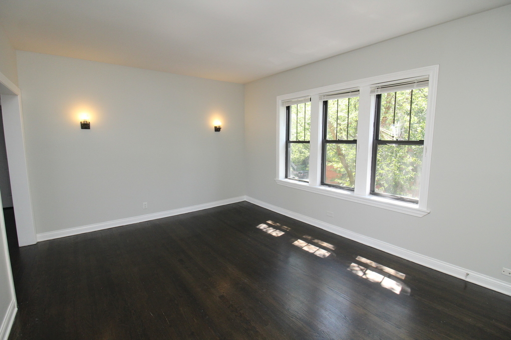 1542 W Waveland Avenue - Photo 3