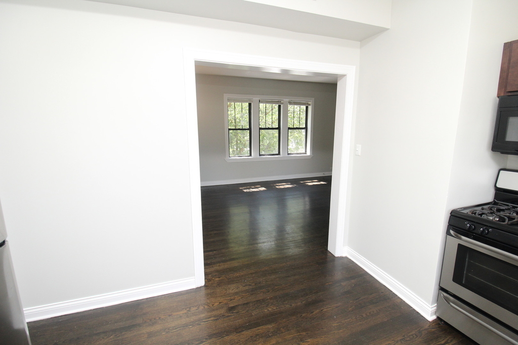 1542 W Waveland Avenue - Photo 4