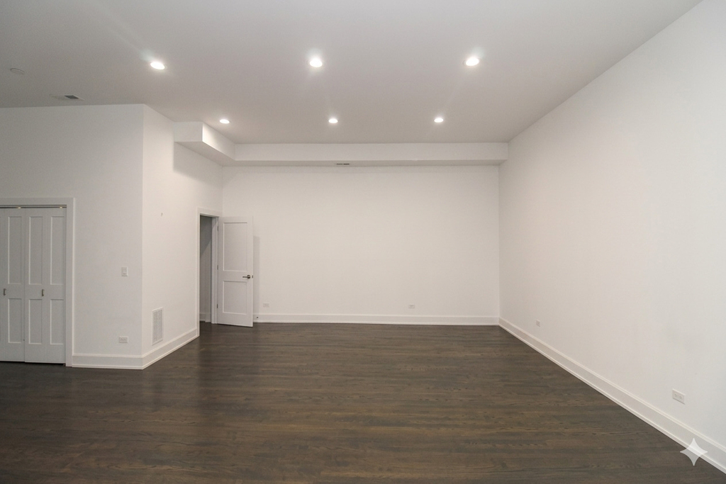 1474 N Milwaukee Avenue - Photo 10
