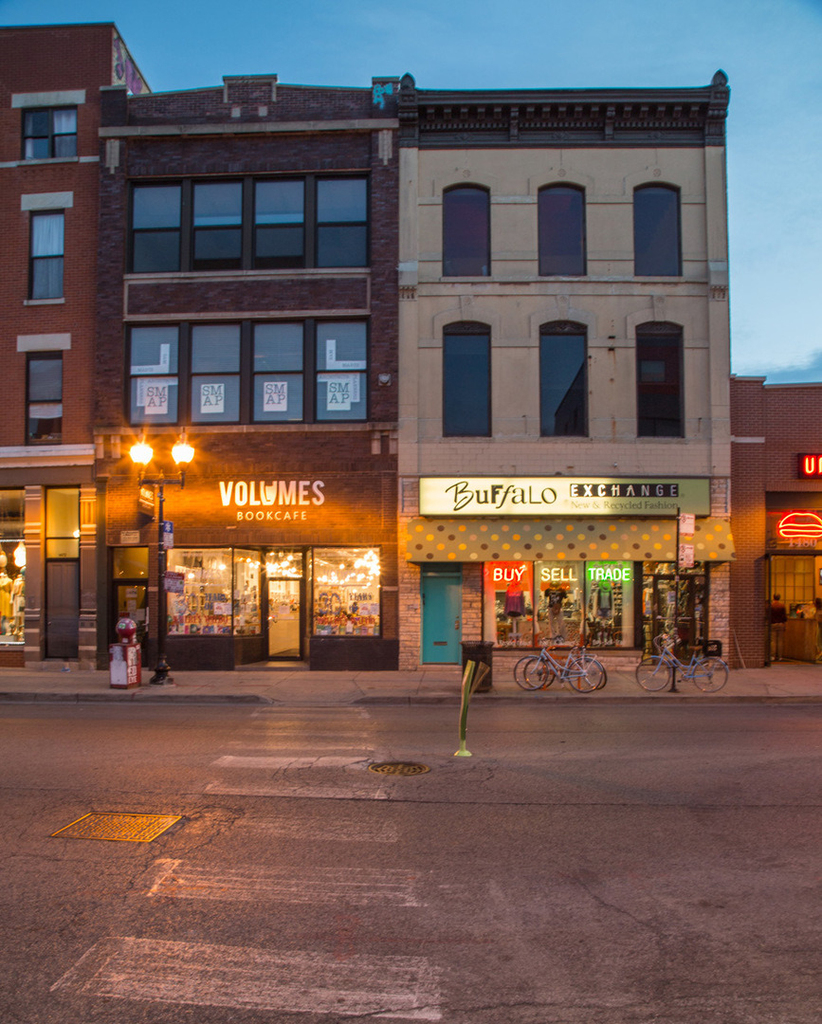 1474 N Milwaukee Avenue - Photo 0