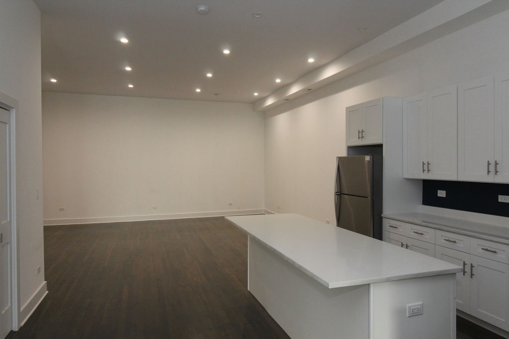 1474 N Milwaukee Avenue - Photo 9