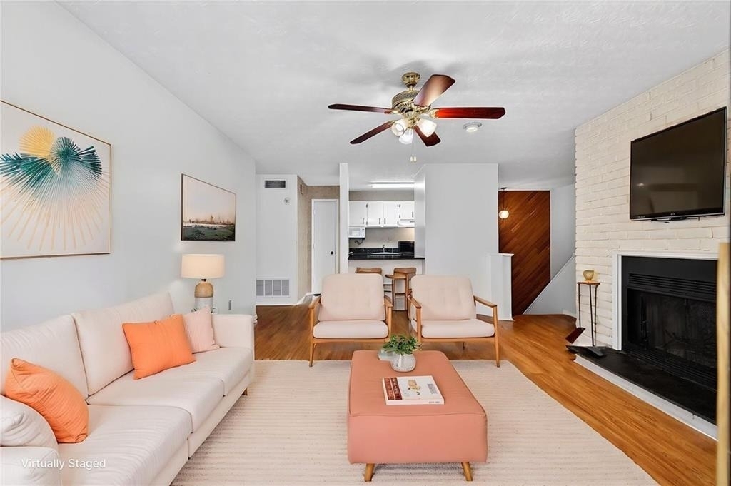 903 Cumberland Court - Photo 1