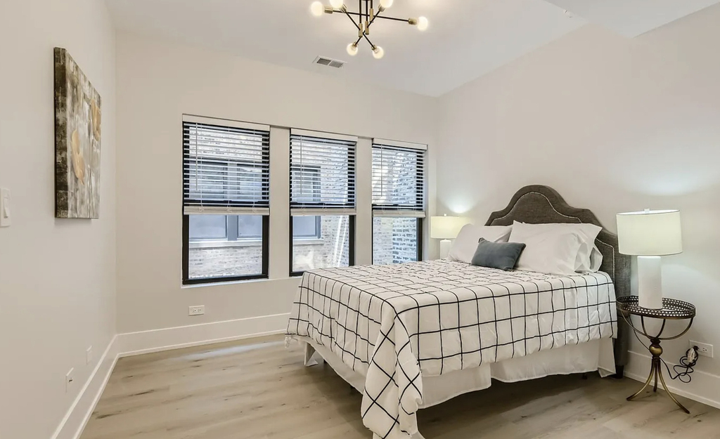 1420 W Winnemac Avenue - Photo 20