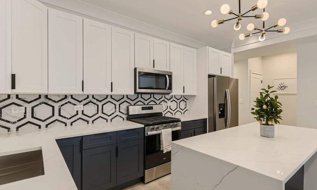 1420 W Winnemac Avenue - Photo 8