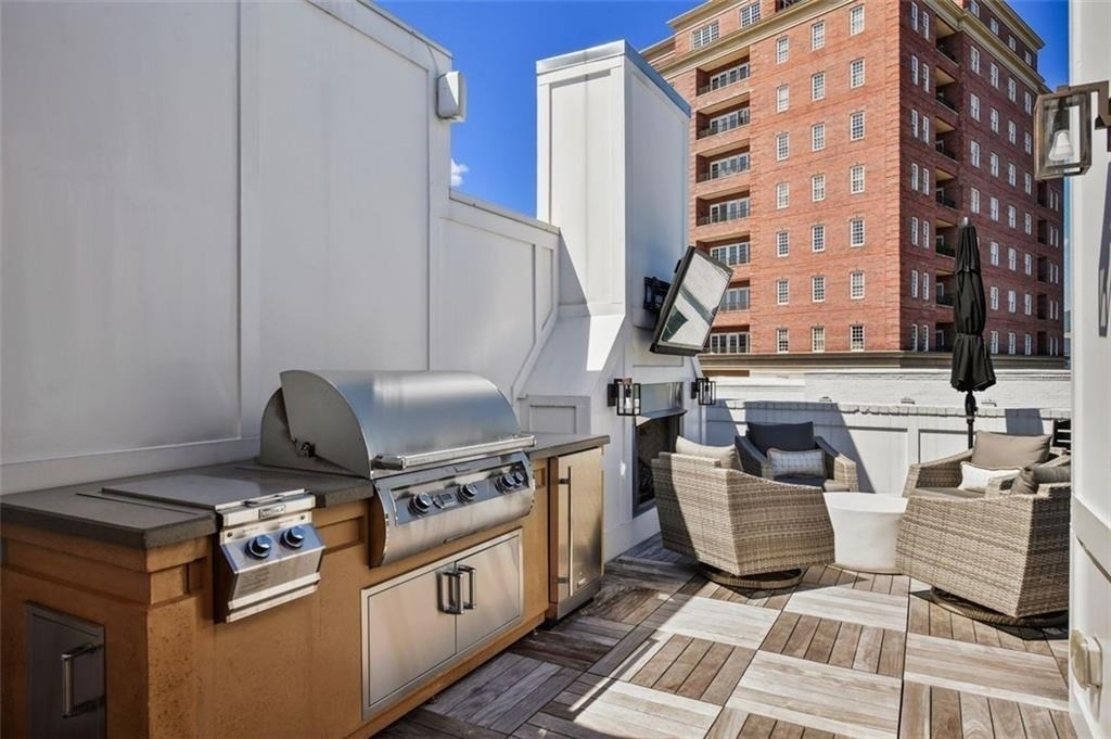 3667 Peachtree Road Ne - Photo 3