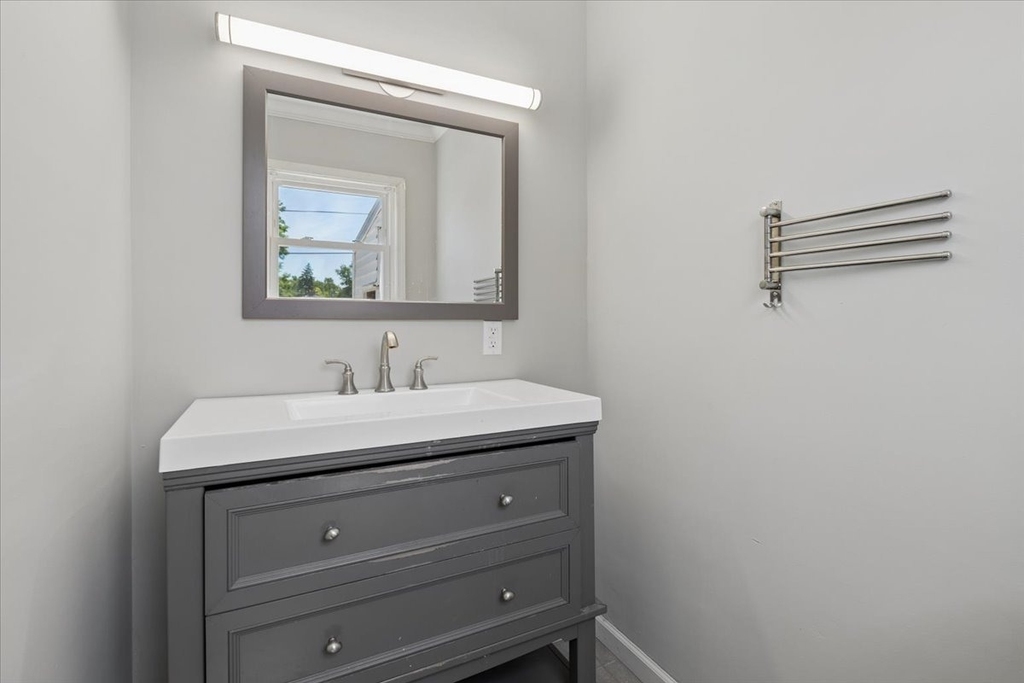 1805 Kelly Avenue - Photo 10