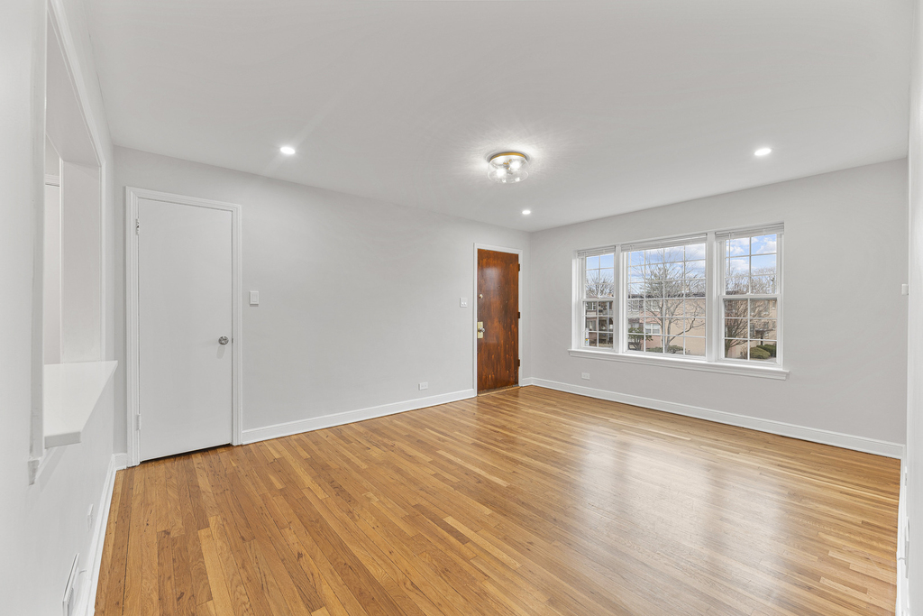 132 Ridge Avenue - Photo 2