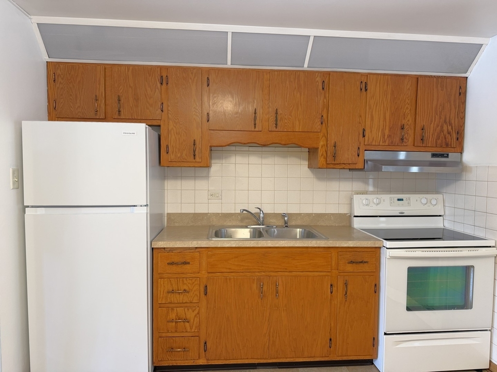 7601 W 61 Place W - Photo 1
