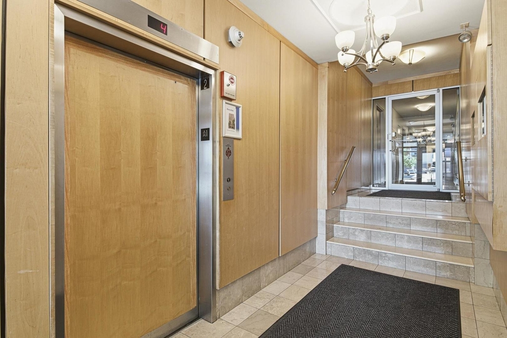 6118 N Sheridan Road - Photo 3