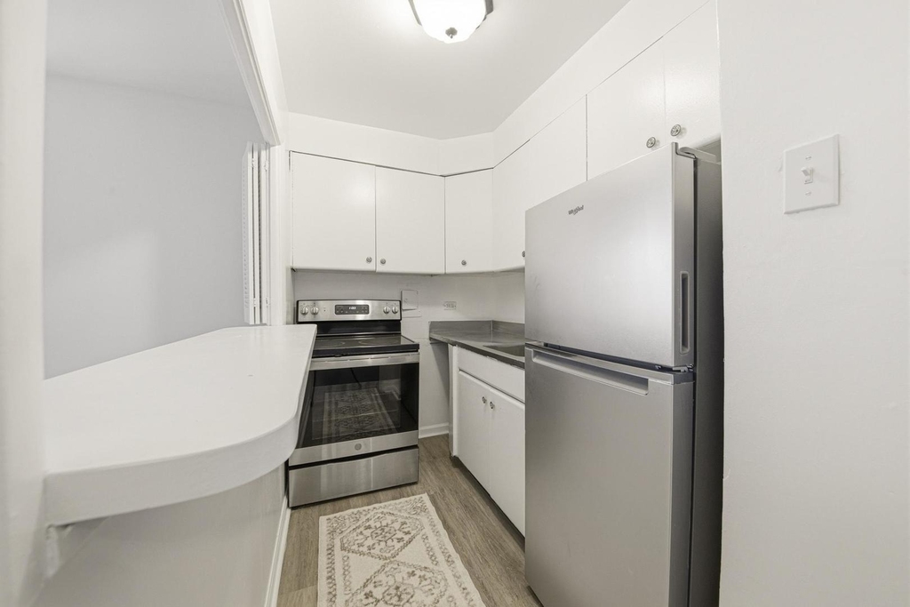 6118 N Sheridan Road - Photo 7
