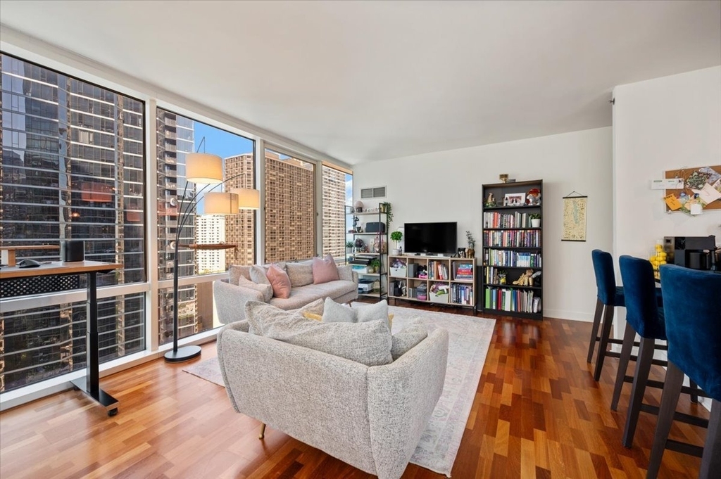 505 N Mcclurg Court - Photo 5