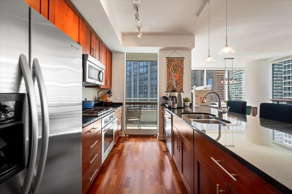 505 N Mcclurg Court - Photo 12