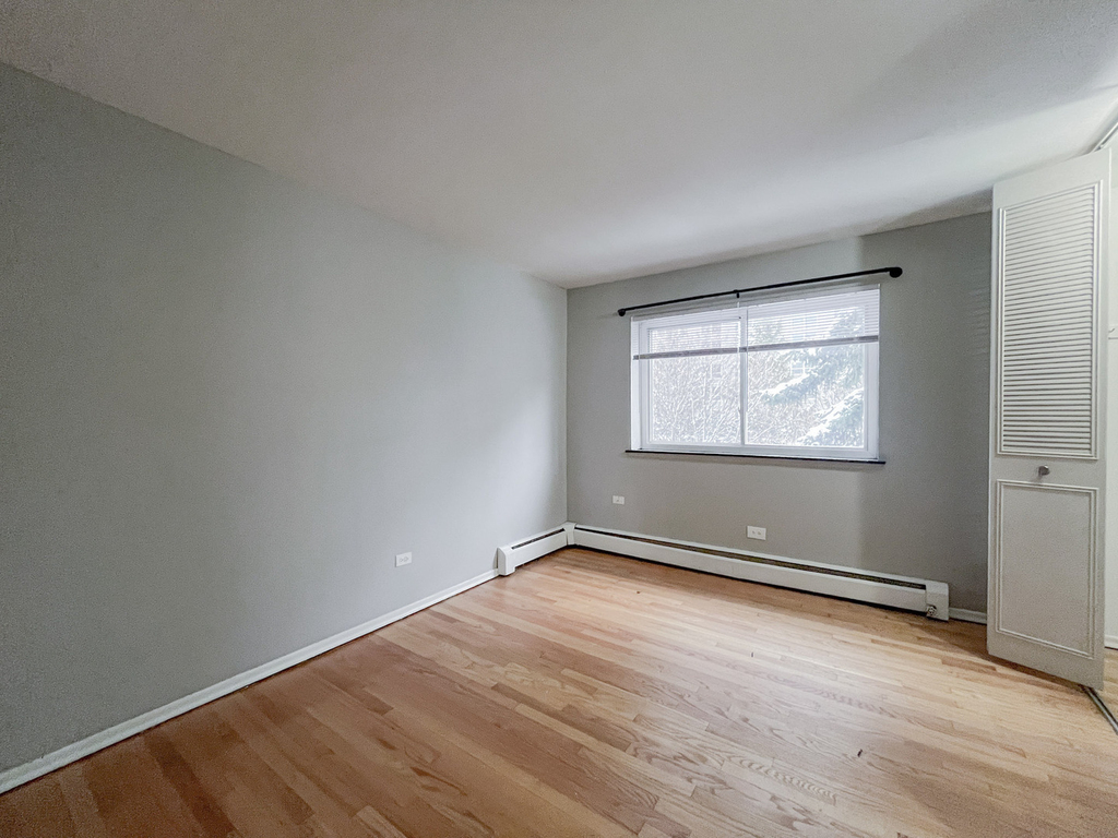 736 W Buena Avenue - Photo 6
