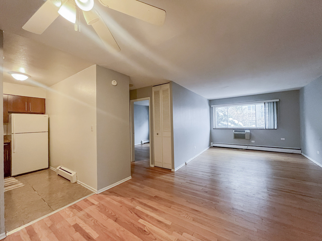 736 W Buena Avenue - Photo 5