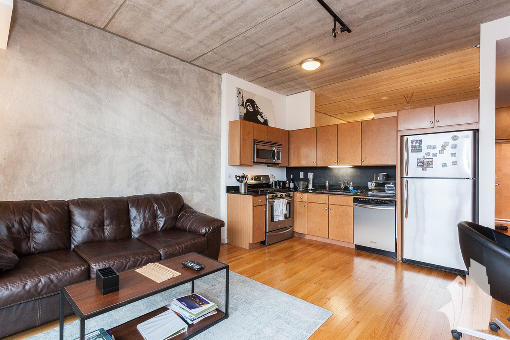 630 N Franklin Street - Photo 2