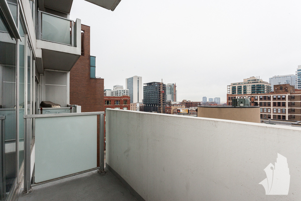630 N Franklin Street - Photo 13