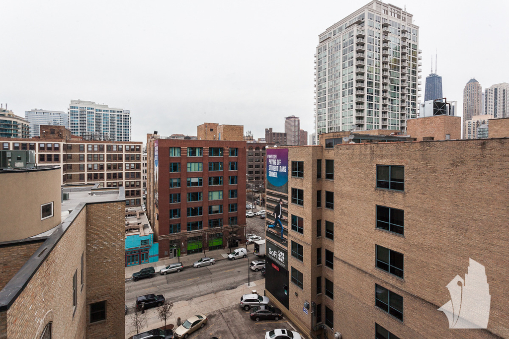 630 N Franklin Street - Photo 15