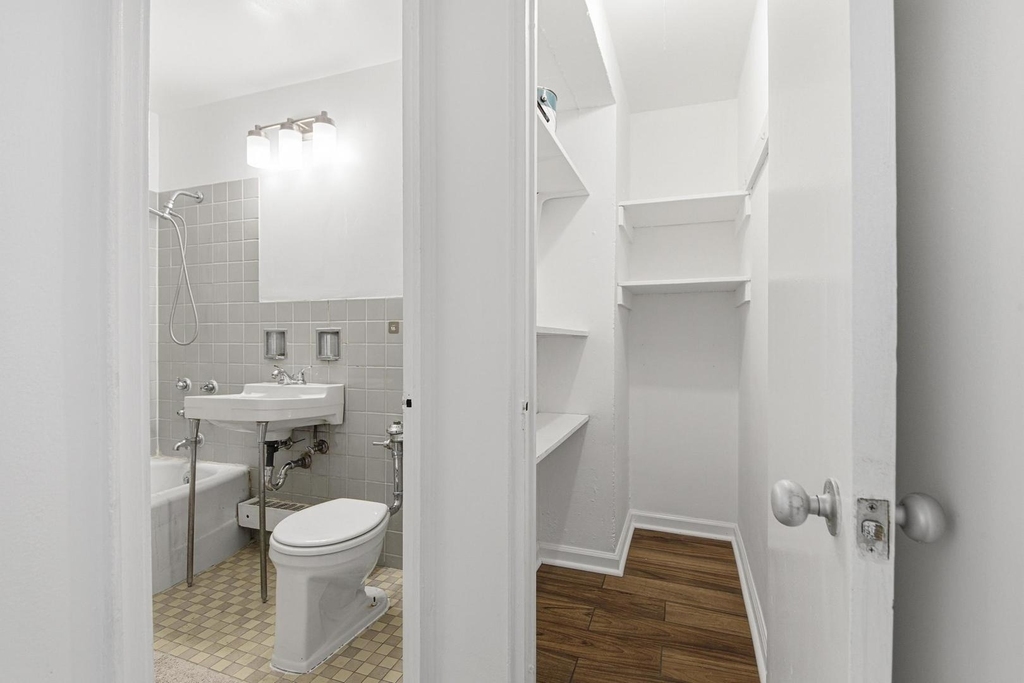 6118 N Sheridan Road - Photo 12