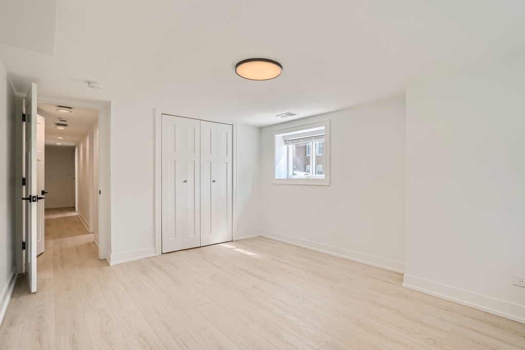 2602 N Springfield Avenue - Photo 20