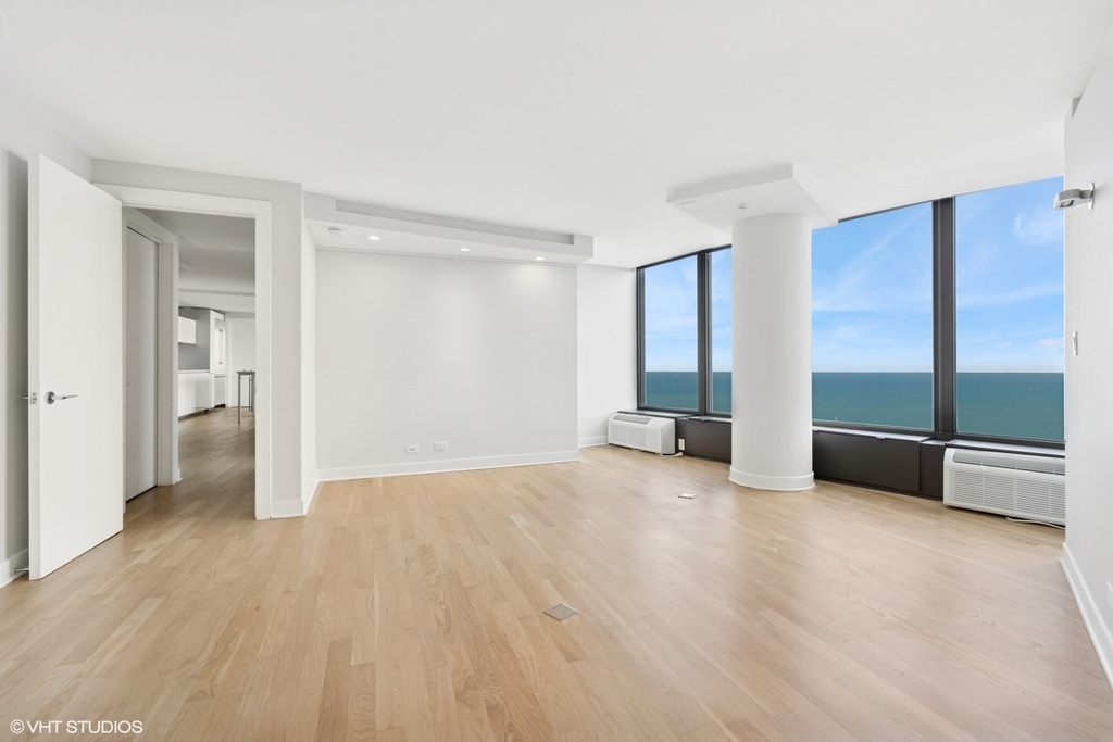 505 N Lake Shore Drive - Photo 5