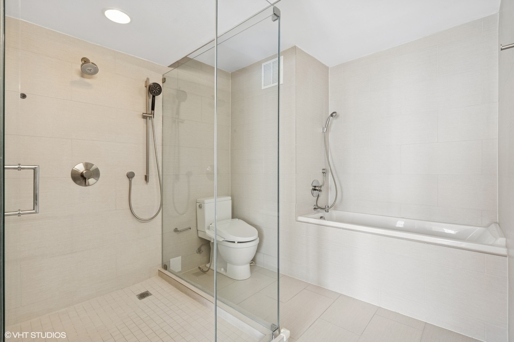 505 N Lake Shore Drive - Photo 7