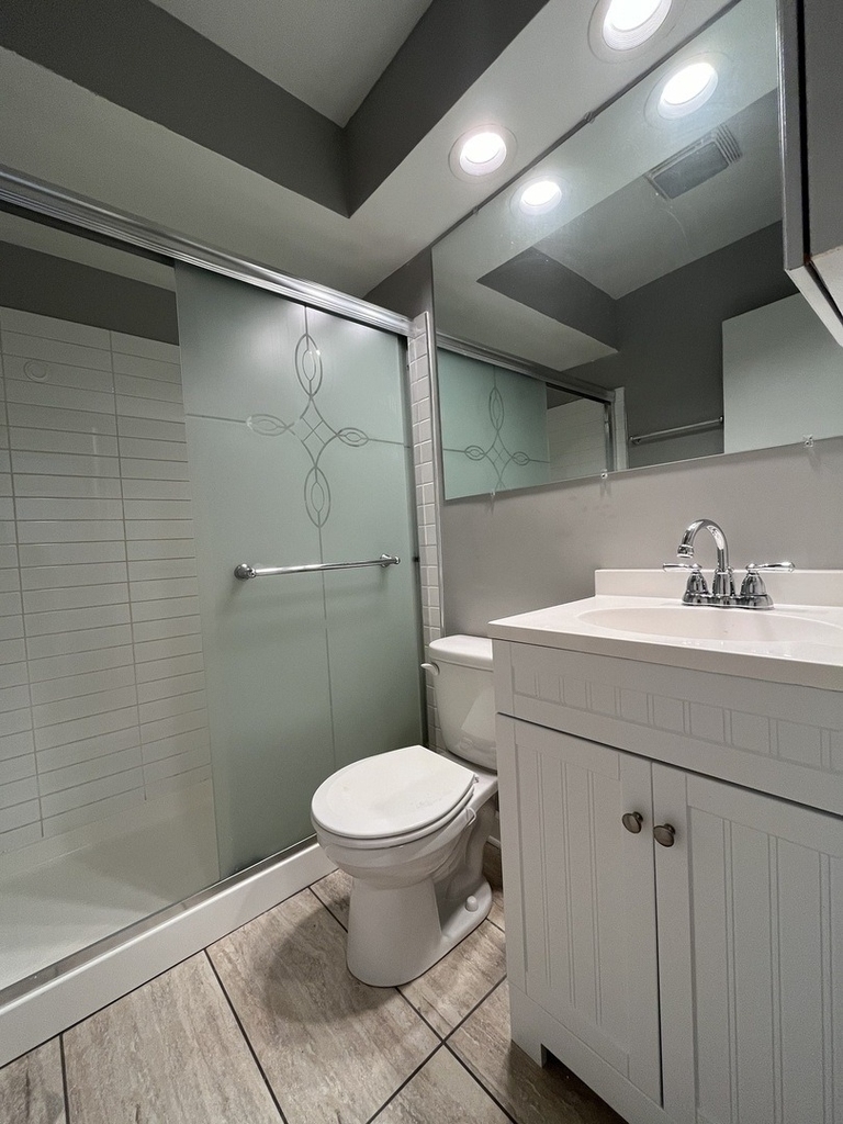 516 W Melrose Street - Photo 6