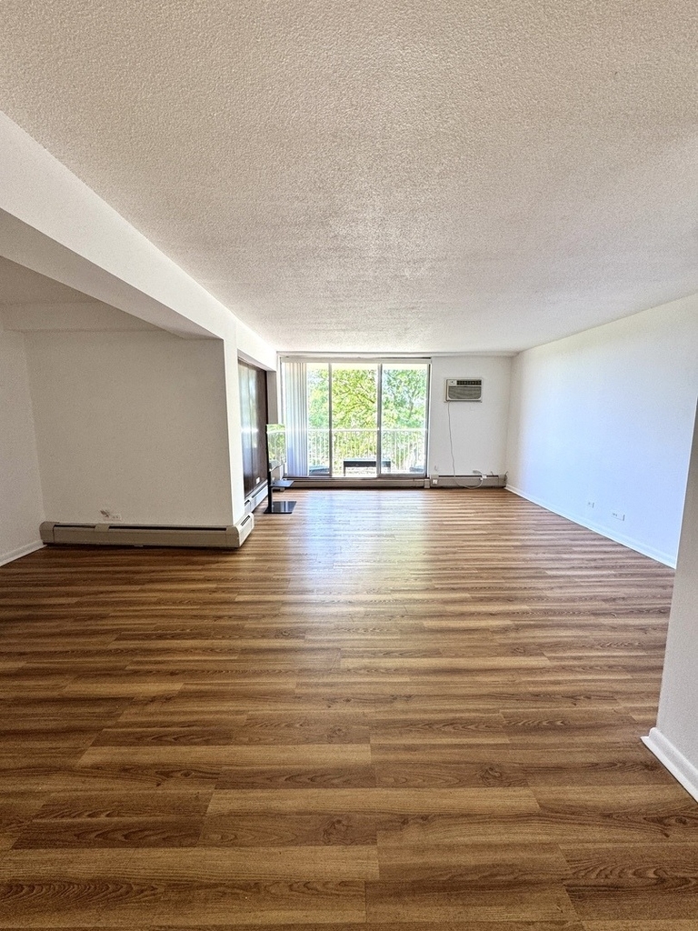 2211 S Stewart Avenue - Photo 15