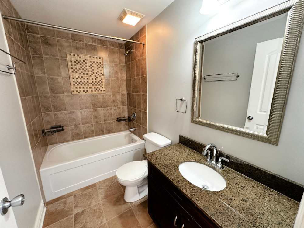 6112 W Diversey Avenue - Photo 8