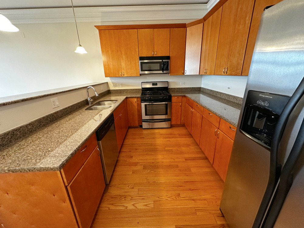 4518 N Kedzie Avenue - Photo 1