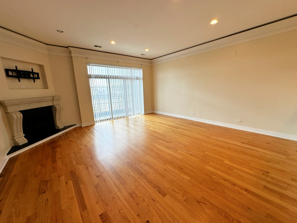 4518 N Kedzie Avenue - Photo 3